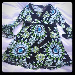 Girls Loose Fitted Long-Sleeve Dress